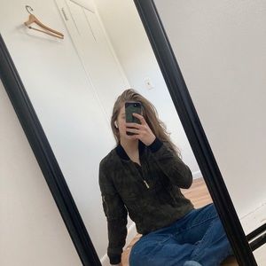 🍉2/$20🍉 Sanctuary olive camo bomber jacket